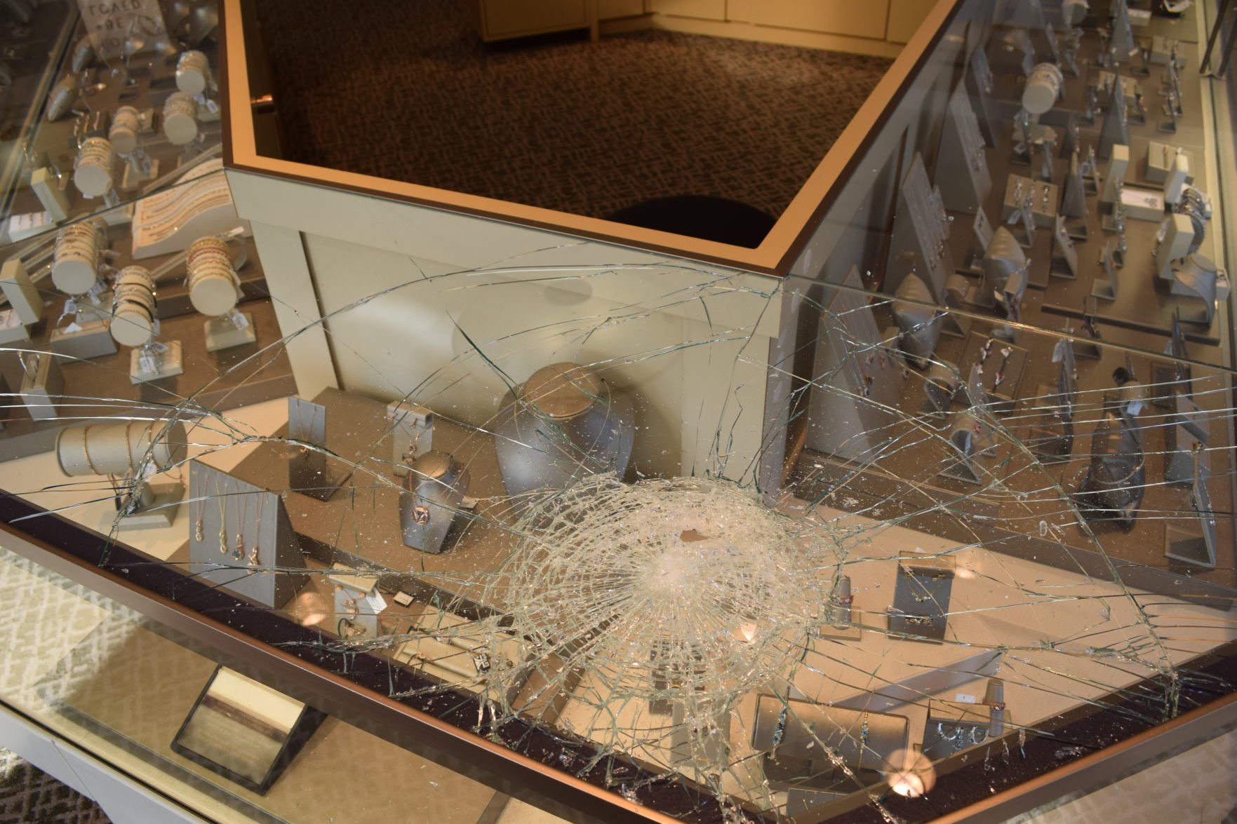 Rosenberg police recover more than $300,000 in stolen jewelry